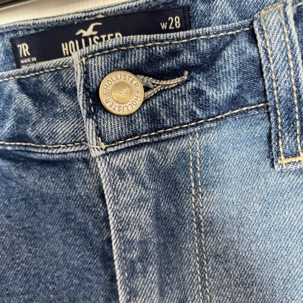 Hollister Ultra‎ High-Rise Mom Jeans Patchwork Two-Tone Denim Size 7 / W28 L27 - Picture 4 of 16